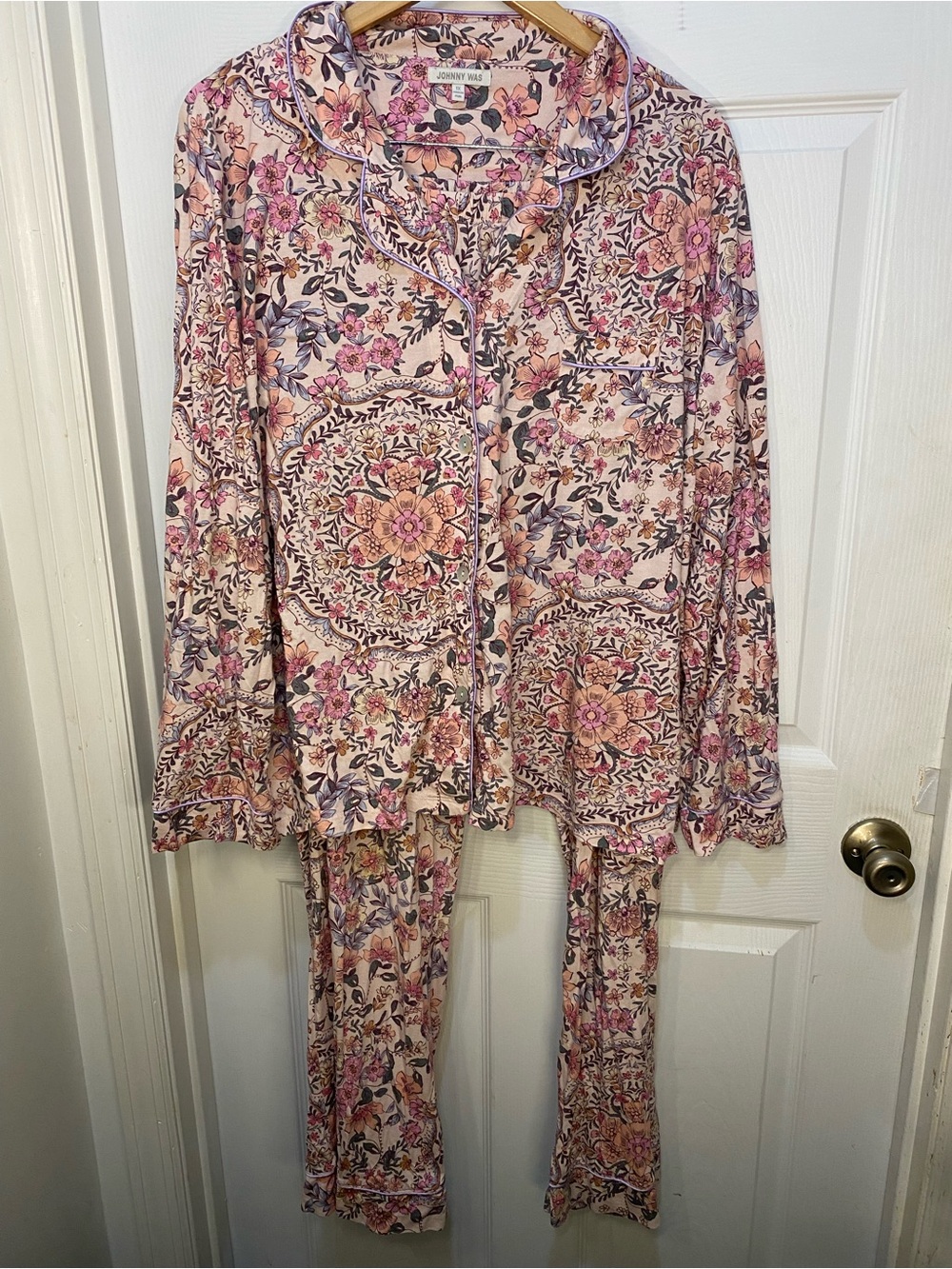Johnny Was 1X The Carly Medallion Pink and Cream Floral Matching Pajama Set